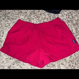 Patagonia Barely Baggies Shorts 2.5 Fuchsia Hot Pink XS